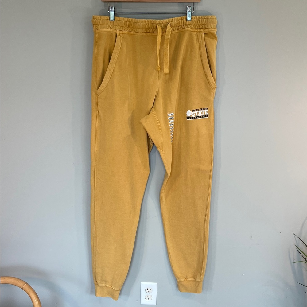 Men’s Sweatpant Joggers, South Dakota State Jackrabbits Logo XL, Mustard